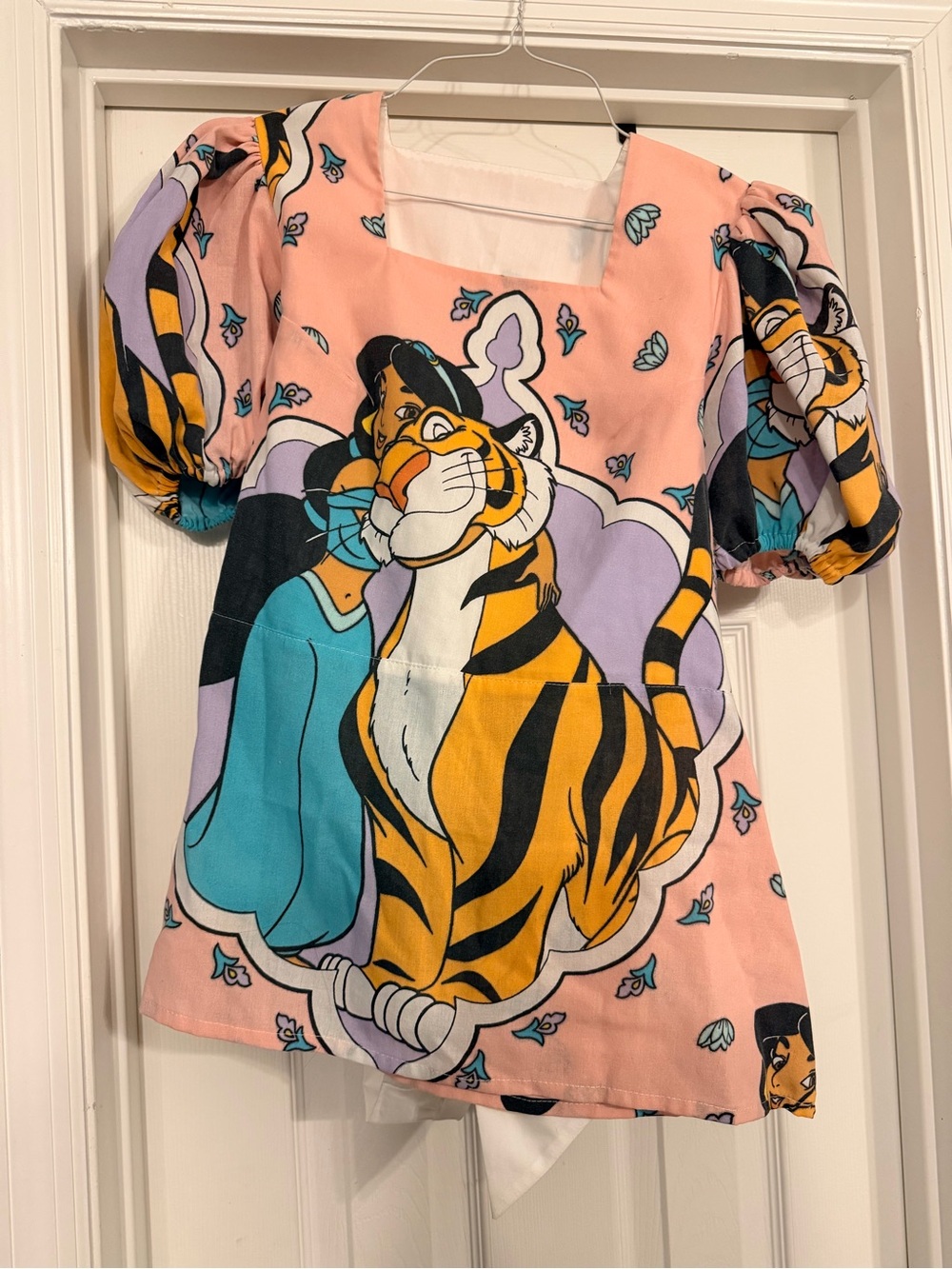 Vintage-Inspired Princess Jasmine Puff Sleeve Top